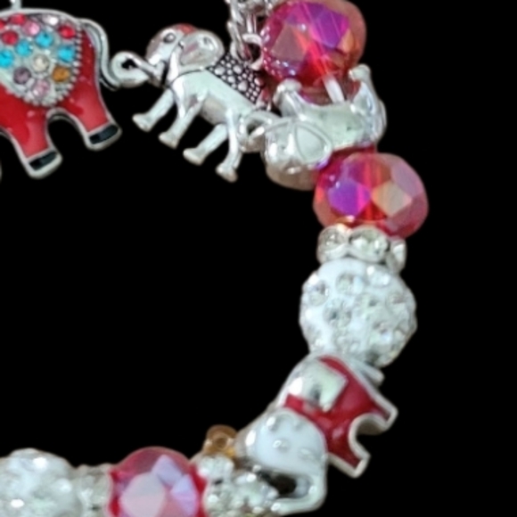 Red Bracelet with Elephant charms and beads - Picture 3 of 3